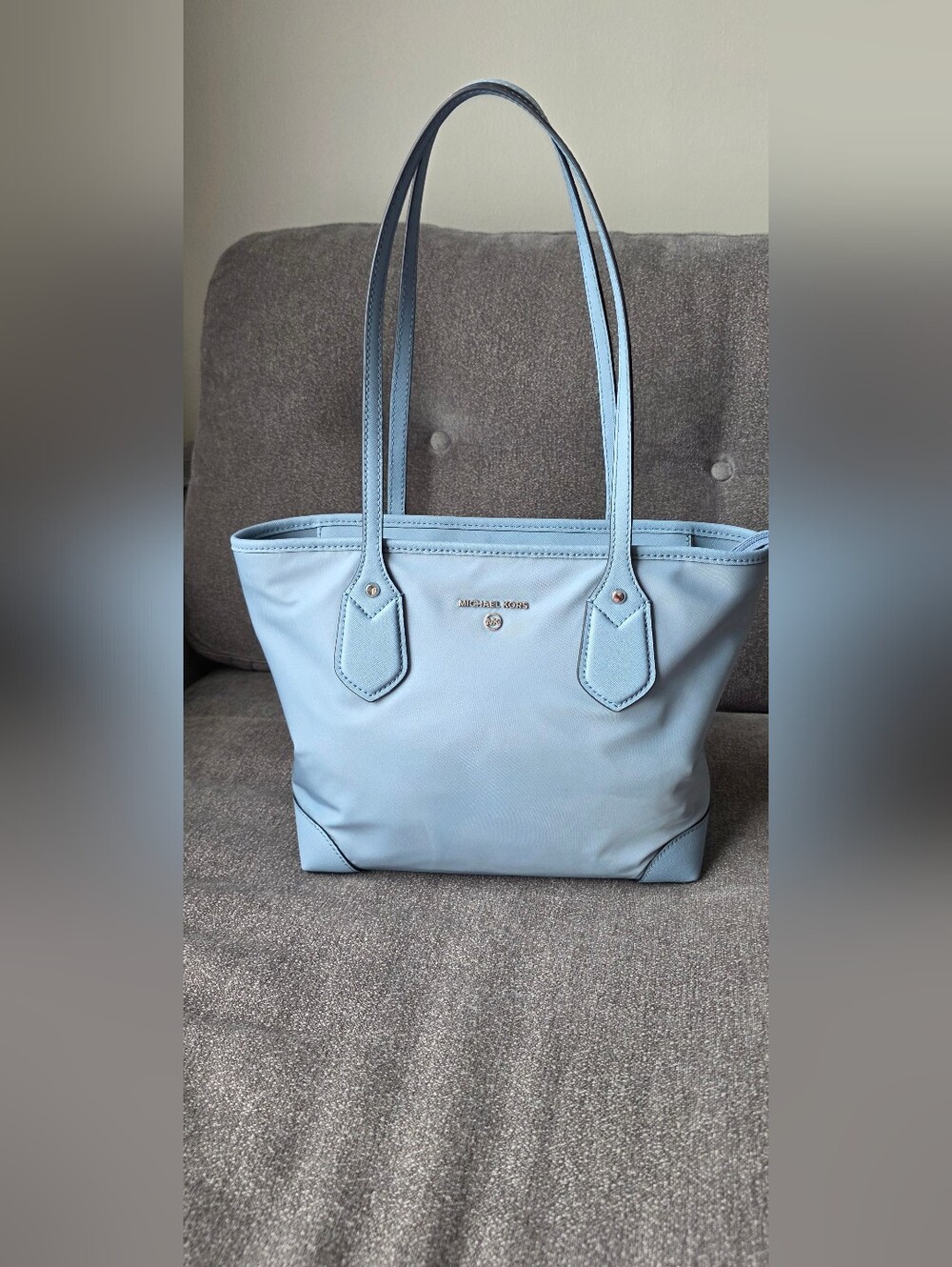 Michael Kors Light Blue Tote Bag – Excellent Condition 💙